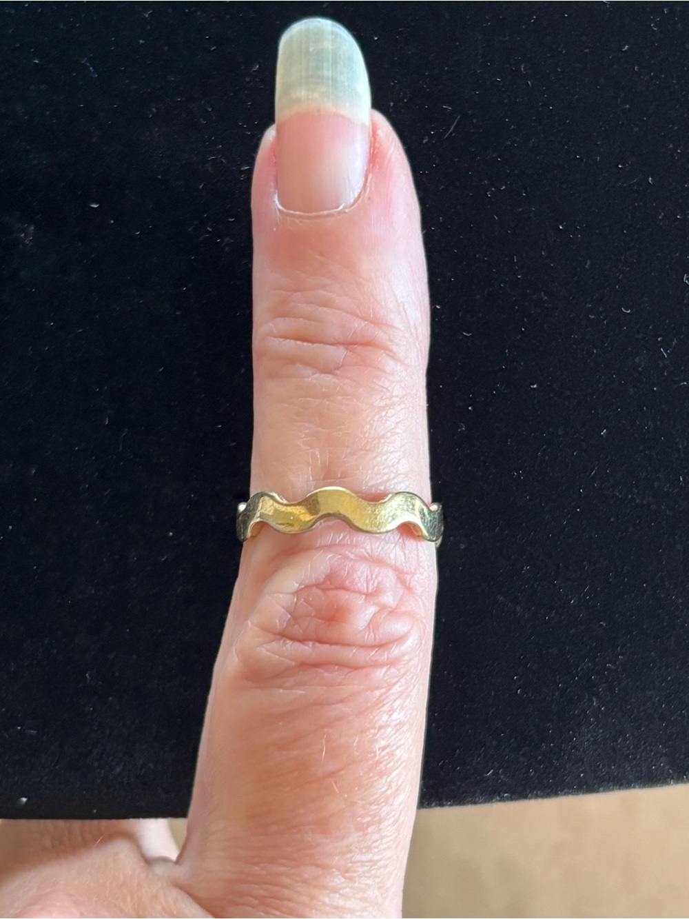 Vintage Avon Gold-Tone Wavy Squiggle Band Ring